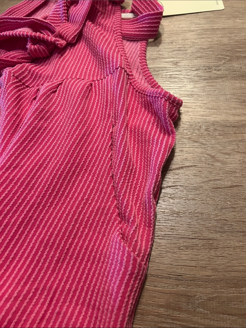 Women’s NWT Ribbed Hot Pink Tie-Shoulder Romper - Picture 4 of 7